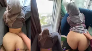 hijaber-pantat-jumbo-doggy-gorden-dibuka